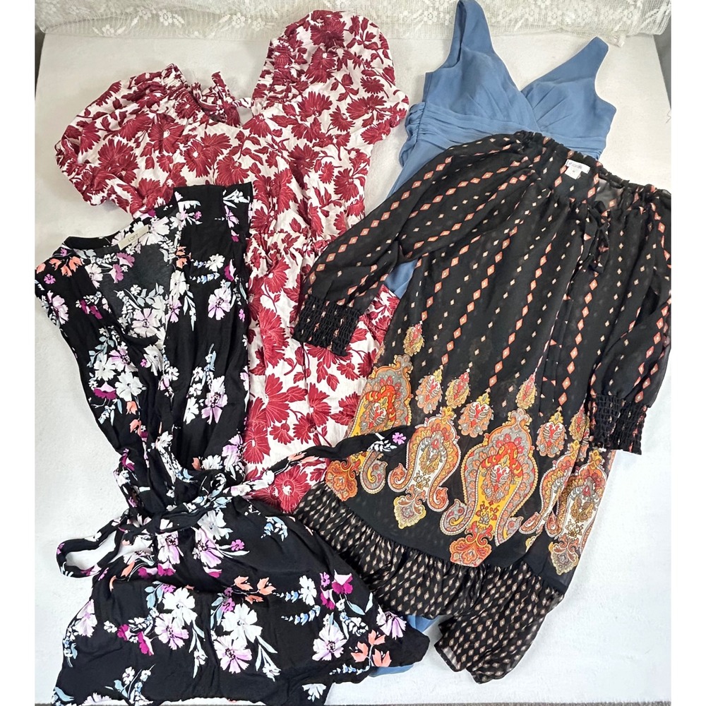 DISCOUNTED BUNDLE, FREE SHIPPING! 4 piece women's dresses size Medium